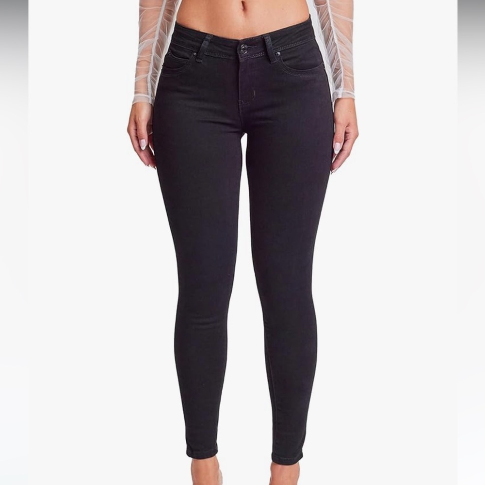 YMI Women’s Black Skinny Jeans Size 11
